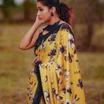 Rashmi Gautam Instagram – Saree by @shrutiigclothing 🌻🌻🌻🌻🌻
P.C @ekorphotography 📸📸📸📸

#RashmiGautam #rashmigautam