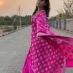 Rashmi Gautam Instagram - Outfit by @varahi_couture #rashmigautam #instareelsindia❤️ #instareels #pink