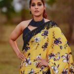 Rashmi Gautam Instagram - Saree by @shrutiigclothing 🌻🌻🌻🌻🌻 P.C @ekorphotography 📸📸📸📸 #RashmiGautam #rashmigautam