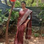 Rekha Krishnappa Instagram – Beautiful chocolate brown with silver border with silver checks , looks elegant and classy very good material. From @ishvari.womens.world

Browse for more elegant different coloured  sarees from @ishvari.womens.world 
.
.
#sareecollections #sareedraping #sareestyle #sareelove #sareeindia #sareeonlineshopping #sareefashion #sareeaddict #sareelover Chennai, India