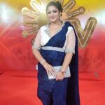 Rekha Krishnappa Instagram - Late post, #suntvawards2022 Super fun @sairamec @revatheeshankar @iamkrishna1881 Costumed designed by @sanjayfashion_boutique 😀😀😀 Thank you so much for making me look beautiful Jose kavi. ♥️ For beautiful designs and faster delivery go browse the page @sanjayfashion_boutique 🤟🤟✨ . . . #suntv #suntvserial #suntvactress #suntvawards #desinerblouse #blousedesigns #blouses #partywear #partymakeup #partydress #blousework #blousepattern #stoneworkblouse #beautifulblouses #beautifulblouse #beautifulblousedesigns Chennai, India