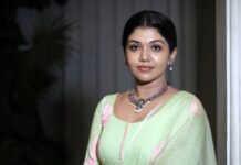 Riythvika Instagram - #swedishfilmfestival2022 @onlynikil 📸@sharanfxphotography 👗@fiorebymalar_ 💍@hamsasilver
