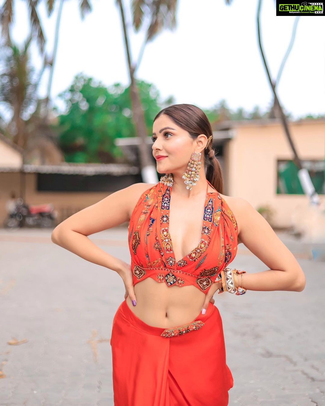 Rubina Dilaik Instagram - 🥕 . . . . . Shot by : @the_pixeleyes Styled by: @ashnaamakhijani @styledbyashna Outfit: @ankurjofficial Earrings: @kanyaadhan_bydhirajaayushi Hand jewellery : @house_meenugupta @dipitreats Footwear: @thedesidarzi