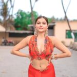 Rubina Dilaik Instagram - 🥕 . . . . . Shot by : @the_pixeleyes Styled by: @ashnaamakhijani @styledbyashna Outfit: @ankurjofficial Earrings: @kanyaadhan_bydhirajaayushi Hand jewellery : @house_meenugupta @dipitreats Footwear: @thedesidarzi