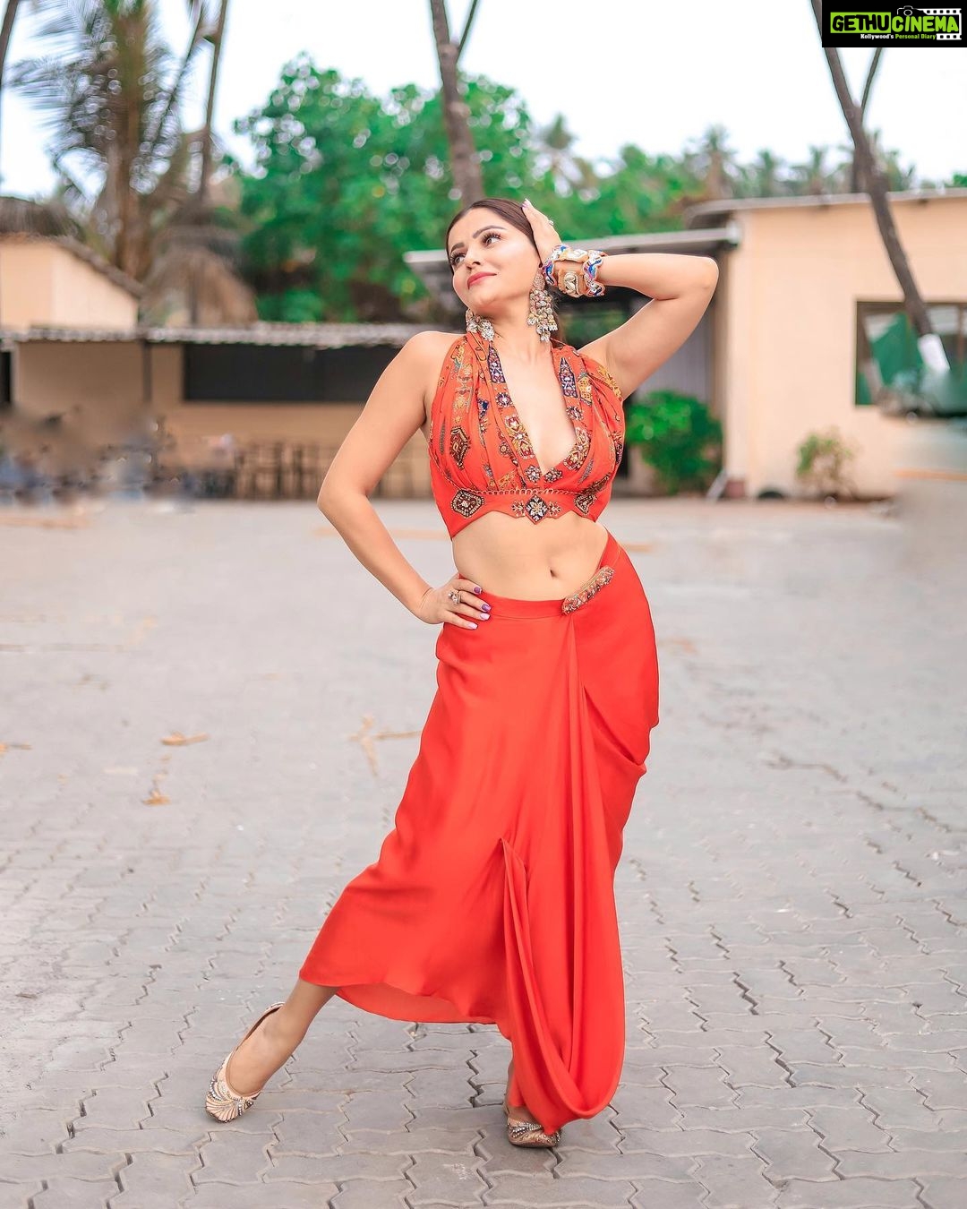 Rubina Dilaik Instagram - 🥕 . . . . . Shot by : @the_pixeleyes Styled by: @ashnaamakhijani @styledbyashna Outfit: @ankurjofficial Earrings: @kanyaadhan_bydhirajaayushi Hand jewellery : @house_meenugupta @dipitreats Footwear: @thedesidarzi