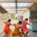 Rukmini Vijayakumar Instagram - Students of Raadha kalpa having some choreography fun on break, while working on something else. Happy to be back in the studio… dancing, practising! Lots to come this year…. @dancerukmini reworked this beautiful Tillana, originally choreographed by Guru Narmada. Use this @raadhakalpa music in your reels and make your own choreography!! 😊 #bharatanatyam #groupchoreography #indiandance #jathi #adavu #nritta #bharatnatyam #tillana #mridangam