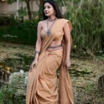 Sakshi Agarwal Instagram – 💫💫Beauty all around💫💫
.

Mua n hair @murugeshmakeup_hair
Sareedraping @farhaa_makeupartist
Costume @ibhuvana.store
Jewelry @chennai_jazz
Photography @sathyaphotography3
@teamaimpro 
.
#sandalwoodsaree #kollywoodactress #sakshiagarwal #lakeview #beautyphotography #sakshiagarwalsaree #biggbosstamil #biggboss #oxidisedjewellery #prettyearrings #sareelove #instalove #gardenaesthetic #beautyaesthetic SPPGardens