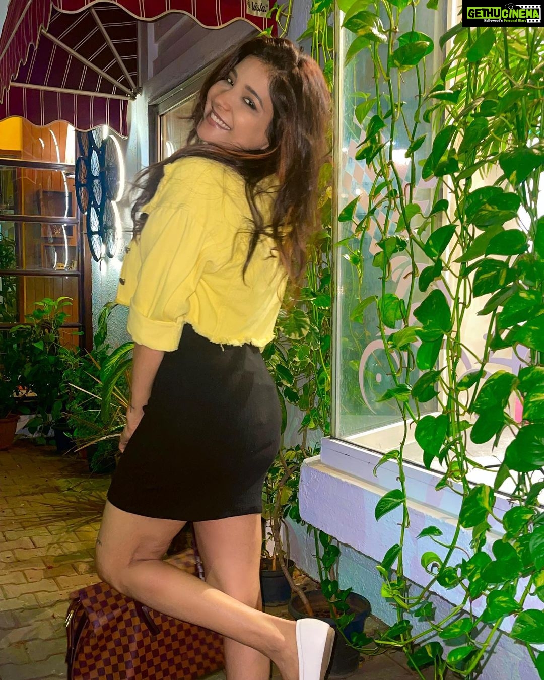 Sakshi Agarwal Instagram - When my sister says “You are looking stupid bro- your looking into the camera and walking” #happysiblingsday #siblings @samikshx Chennai, India