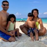 Sameera Reddy Instagram - Walking towards sunshine 💫✈️ Hello Monday #family #vacation 🎉 @jwmmaldives JW Marriott Maldives Resort & Spa
