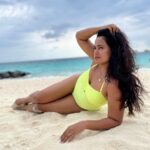 Sameera Reddy Instagram – In Maldives🏖Must pose😁 #messymama #maldives #mama #portrait 
. 📷 @mr.vardenchi 
. ✈️ @jwmmaldives 💫 JW Marriott Maldives Resort & Spa