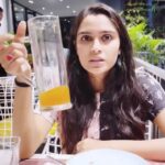 Sangeetha Bhat Instagram – *Not a sponsored video🤓…. 
Just a pleasant evening date with mine @sudarshan_rangaprasad 🥰🥰😘😘 , 
 at @caferome_blr Kalyan Nagar below hungry vihari.
Fyi- the big mug of mixed fru- tea filled my stomach before ravioli and pizza arrived🤭🤫🤐.
Mini vlog.
Pre anniversary date🥳😌

#sangeethabhat #sangeethabhatsudarshan #sangeethabhatreels #actress #minivlog #minivlogreels #caferomehrbr #italiancafe Hungry Vihaari