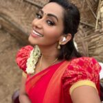 Sanjana Singh Instagram – #sareelove #treditionallook #silksarees #southindianlook #redlove #sareelovers #actresssanjana #instastyle ##fashionstyle