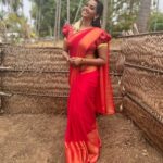 Sanjana Singh Instagram - #sareelove #treditionallook #silksarees #southindianlook #redlove #sareelovers #actresssanjana #instastyle ##fashionstyle