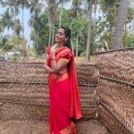 Sanjana Singh Instagram - #sareelove #treditionallook #silksarees #southindianlook #redlove #sareelovers #actresssanjana #instastyle ##fashionstyle