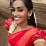 Sanjana Singh Instagram – #sareelove #treditionallook #silksarees #southindianlook #redlove #sareelovers #actresssanjana #instastyle ##fashionstyle