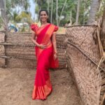 Sanjana Singh Instagram – #sareelove #treditionallook #silksarees #southindianlook #redlove #sareelovers #actresssanjana #instastyle ##fashionstyle