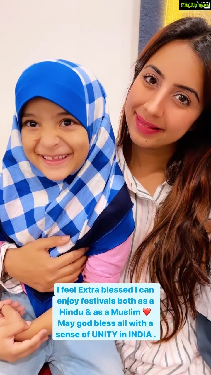 Sanjjanaa Instagram - It’s so beautiful to see my extended family to be fasting , opening their fast in great spirituality during this span of the year where it is completely dedicated for “ Ibaadat” (prayers to the lord) .. The reason for fasting Is so pure during this month .. fasting even without a drop of water for a span of 13 hours almost makes you realise how people suffer and struggle without food and how as human we need to help people who don’t have their basic needs .. Fasting keeps us grounded , In the western culture it is also known as “ intermittent fasting “ where this form of fasting scientifically is proven to keep all your diseases at bay , May it be Bp , rectifying your blood sugars , detoxifying your entire system .. and emotionally valuing the luxury of having food all the time given to us as a gift by the “Almighty “ and not wasting food . By the end of the fasting season one is completely exhausted but still continues to feast in the respect of god , in the respect of humanity … It completely drains you out but still there is a sense of gratitude and we thanking God for all the facilities we are given throughout the year may it be food shelter clothing or the smallest of the biggest facility . More strength to every soul who is dedicating this Ramadan in fasting for the Lord . ❤️ Stay blessed …