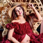 Sanjjanaa Instagram – Life becomes Diffrent & difficult when we look at embracing parent hood after being in the showbizz for a span of 18 years almost .. in the start a actress has to put her own career ,body ,fitness regime ,physical appearance & her own life in the back burner.

Having done more than 50 films , several tv shows .. attending events , inaugurations in all 4 south languages travelling both nationally and internationally all the time with one leg on earth and another in the flight with 10-15 flights and 3-4 Diffrent cities in one given month came to me naturally all these years … I have been shuttling b/w different cities & living out of a suitcase from the age of 18 .. 

Followed  by it was high time I started my family life as now im 35 ..

There fore understanding how many different difficult situations im going through in the last 2 years … it has been a significant challenge to just withdraw & the life style change I initially went through also use to put me into downers .. the craving for me to travel & film had only increased … as much as im also suffering with a acute lower back pain issue simultaneously because of a 18 kilo weight gain . 

  But how ever I diverted my mind & I kept my self busy with activities of planting trees in my neighbourhood , we planted 40 saplings converting the ground to fertile land by adding potent soil & manure , And planting baby trees and I have appointed volunteers to nurture the plants too from @sanjjanaafoundation .

Apart from that being active on the social media has been a full time job these days … 

And finally as I enter in the final month of my pregnancy & im enjoying both sides of religions born as a Hindu & being married into a Muslim family. 

This time We celebrated my baby showers with lots of obattu & Manglore style yummy ghee roast sea food as its my favourite cuisine in South Indian style .

Now we are preparing for a grand mutton biryani party “ per – baby showers”  with near & dear once in a ceremony in my husbands traditional Muslim style ❤️ post Ramzan ☪️
 
💄. @prettify_makeover 
Location @gawkygooseofficial 
@happeningpixels 📷
👗 @chandangowda_official 

Thanx for the feature  @bangalore_times 🙏 Karnataka, Bangalore