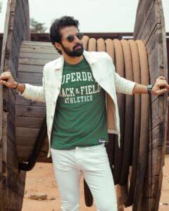Santhosh Prathap Instagram - “If you try to please everyone, you will please no one. It is impossible to lead your life for others happiness.”

Photography @raghul_raghupathy 
Cinematography @sinty_boy 
@thetravelingphotographist 

#yolo #livelife #grateful #actor #actorslife #freedom #explore 
#santhoshprathap