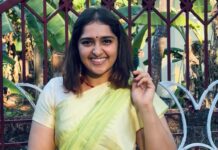Sanusha Instagram - The relationship btwn me & bathakka when I refer myself as a bathakkamoonji is going strong btw 🤓💚🙈 #happy #vishu #special #ammas #saree #love #peace #instadaily