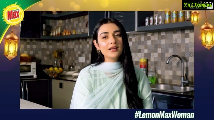 Sarah Khan Instagram - Thank you @lemonmaxpk for giving me the opportunity to acknowledge and thank my sister for making my Ramadan so blessed. Now you too can win exciting Eid gifts for your Lemon Max Woman by sharing their picture and story on the Facebook and Instagram page of Lemon Max! #LemonMaxWoman #MaxEhsaas #MaxRamadan #MaxGivesBack