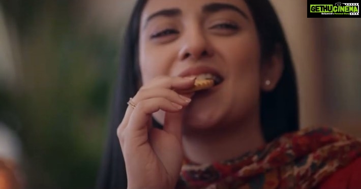 Sarah Khan Instagram - شکر! 💕 @sooperpakistan