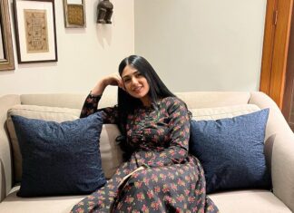 Sarah Khan Instagram - Feedback? #HUMTUM