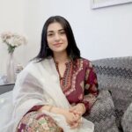 Sarah Khan Instagram – Let no one judge you by your skin, kyun ke aap ka chehra he hai aap ki pehchan. Isi liye main use karti hun Safi, jo rakhta hai meri skin ko fresh aur pimples se paak!

Kya aap bhi apni pehchan ko behtar banana chahti hain? Tou use karain Safi aur khud ko dain aik nayi pehchan!

@hamdardsafipk
#HamdardSafi #KhudKoPehchano #NayaChehraNayiPehchan #SarahKhan #SarahXSafi #Strength #Respect #Happiness