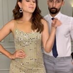 Sargun Mehta Instagram – Baaki dono draft delete ho gaye badi 😩😩 iss wale mein toh app sirf bhoole hi ho 🤣🤣

Wearing @netri.aggarwal.label 
Styled by @d_devraj
Hair – @ashisbogi