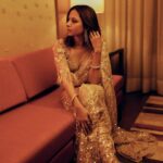 Sargun Mehta Instagram – Retro vibes ❤️‍🔥