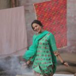 Sargun Mehta Instagram – Ammy virk kya soch raha hai ??
Batao batao 🙃🙂🙂

#SaunkanSaukne 13th may 2022
In theatres near you.

Trailer , teaser teh gaana are out now😀