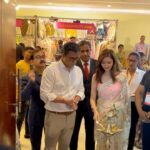 Saumya Tandon Instagram - Aurangabad trip to inaugurate @fashionistaexhibitions . My #minivlog #trip #saumyatandon Fashionista exhibitions by dearest @pawanshankar and @yuktishankar