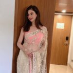 Saumya Tandon Instagram - 🌸 #saumyatandon #sareelove