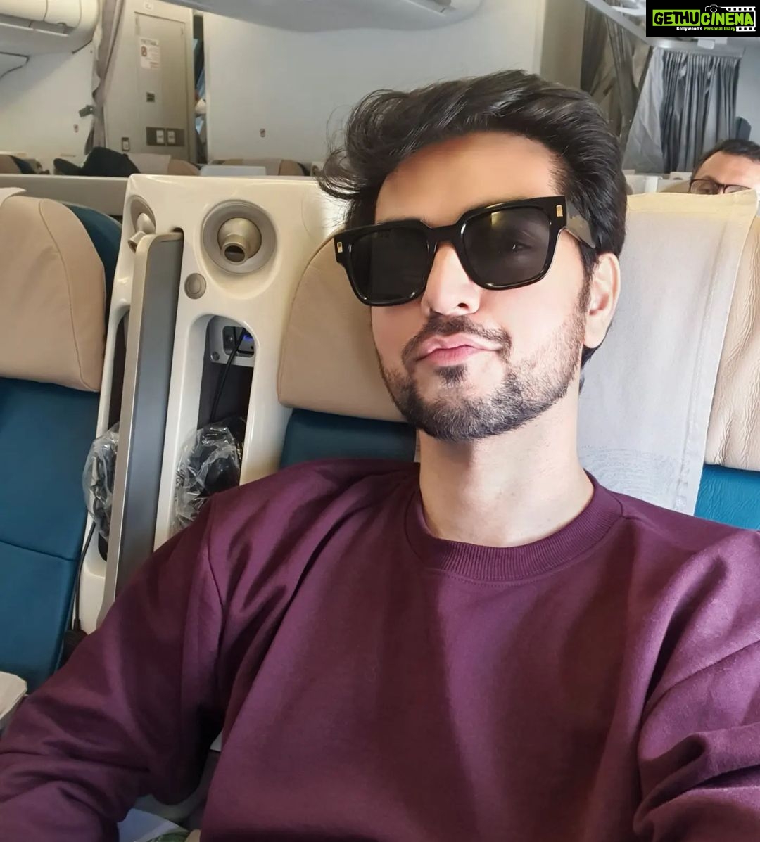 Shakti Arora Instagram - Caption ki kya zaroorat hai.. bas photo hi dekh lo..