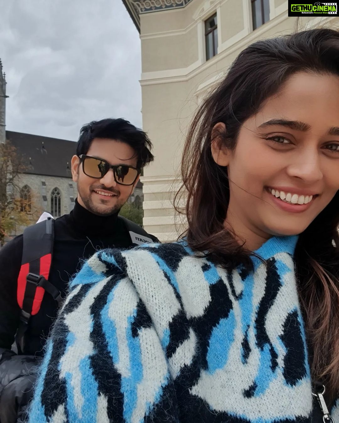 Shakti Arora Instagram - I am so grateful that I was able to find my way to you, and I can love and hold you for the rest of my life. I cannot imagine life without you, and I am happy that I do not need to find out. Happy birthday Sweetheart @nehaasaxena ❤️