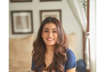 Shalini Pandey Instagram - Bright as ever 💫 📷 @rohanshrestha Styled by: @spacemuffin27 Assisted by: @jill_lalka @yeshadattani @mayuri_srivastava 👗: @freakinsindia 💄: @makeupbyriddhima 💇🏻‍♀️: @florianhurel