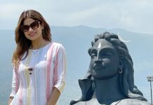 Shamita Shetty Instagram - Serenity ✨💖 . . . Outfit - @wearjiti @oakpinionpr . . . #photos #peace #shiva #happiness #lovealways