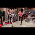 Shamita Shetty Instagram - Monday Motivation💪🏻🧿💪🏻 Cardio Kickboxing .. works the entire body, improves flexibility , balance n ofcourse great way to burn those calories ! @yashmeenchauhan @clubrpm . . . #mondaymotivation #burnthosecalories #gymmotivation #fitness #fitnessmotivation #gymgirl #nogainwithoutpain💪