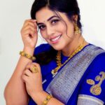 Shamna Kasim Instagram - My favorite is always saree❤️ Pics: @magical_moments_india Hairstylist: @siringiveneela Jwellery: @kushalsfashionjewellery @celebritysecretsindia function ❤️