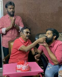 Shanmuga Pandian Instagram - Happy to get blessed from my parents on my birthday 😍🙏🏾 
#happybirthday#happybirthdaytome#birthday#family#cake#fun#love#dad#mom#bro#vijayakanth#captainvijayakanth#captain#premalathavijayakanth#vijayaprabhakaran#shanmugapandian#kollywood#cinema#politics#tn#tamilnadu#chennai