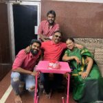 Shanmuga Pandian Instagram – Happy to get blessed from my parents on my birthday 😍🙏🏾 
#happybirthday#happybirthdaytome#birthday#family#cake#fun#love#dad#mom#bro#vijayakanth#captainvijayakanth#captain#premalathavijayakanth#vijayaprabhakaran#shanmugapandian#kollywood#cinema#politics#tn#tamilnadu#chennai