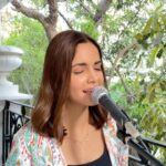Shazahn Padamsee Instagram – New cover 🎤 my version of Walking Away by one of my all time fav R&B artists @craigdavid 

#singer #cover #music #reels #feelitreelit #explore #reelsinstagram #reelsindia #reelitfeelit