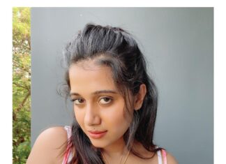 Shilpa Manjunath Instagram - 🌴😘swipe👉