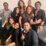 Shilpa Shetty Instagram – Team-work makes the dream work, they say! So, this is my fab team / family that puts in all the efforts to make my dreams come true 💪🧿♥️💪
There are a few more from my army missing here in the picture. But, I love all of you, guys… you know who you are! Heartfelt gratitude now and always ♥️
.
.
.
.
.
#Gratitude52 #week14 #DreamTeam #TeamWorkMakesTheDreamWork #grateful #happyvibes #happiness #blessed