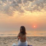 Shraddha Das Instagram - The last time I look back 💙 Freedom … #sunsets #love #shraddhadas