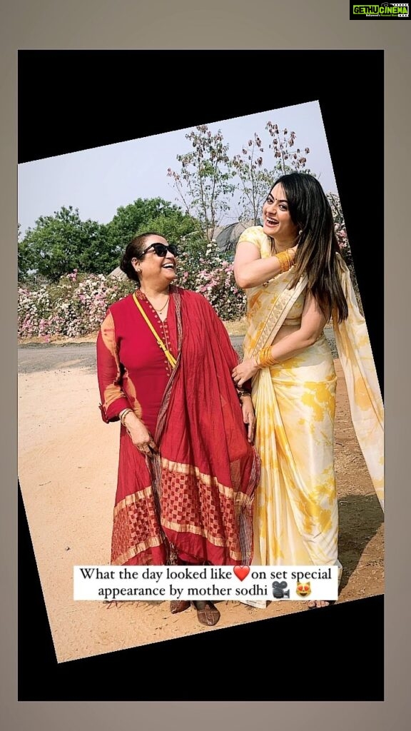 Shruti Sodhi Instagram - Mother Sodhi accompanied me to the shoot this time❤️always a packed day when working ..from waking up in the wee hours to retiring in the late hours..but it remains the most satisfying sleep deprived days ever😍🎥 #lovemywork #shrutisodhi #movie #shoot #adayinmylife