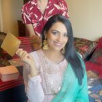 Shweta Menon Instagram – @shwetha_menon 
My dear chechi

Love you so much chechi. 
❤️❤️❤️❤️❤️❤️❤️

For makeup bookings call 9605860927

 #kochinmakeupartist #keralamakeupartist
#makeupartistkerala #beautyfullbride #bridesofkochi #arabiceyes #brides #bridesofindia #hairstylemakeup #sareebride #arabiceyemakeup #bridesofkarnataka #actress #weddingsareeakeup #hairstyles #sijanmakeupartist #makeuptutorial #styling #weddingphotography #weddingsaree #shwethamenon Kollam,Kerala