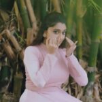 Sija Rose Instagram - Nila kaigirathu ~ 1 🌖🌗🌘🌕🌒🌓🌔 . . Video credit : @nithin_c_nandakumar Attire : @thaiyalpura Jewellery: @pureallure.in Mua : @makeup_by_mariyaaa