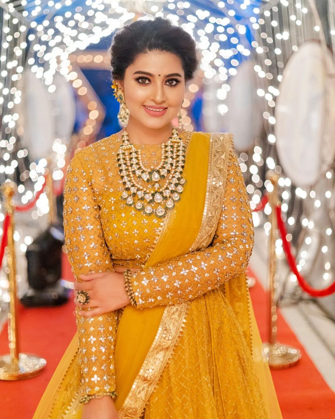 Sneha Instagram - Sometimes you will never know the true value of a moment until it becomes a memory!!!!! @geetuhautecouture @jcsjewelcreations @zeetamizh @vyshalisundaram_hairstylist @teamcreators @rishabkhetpalia #memorable #greatfun #friends #juniorsuperstars #talents