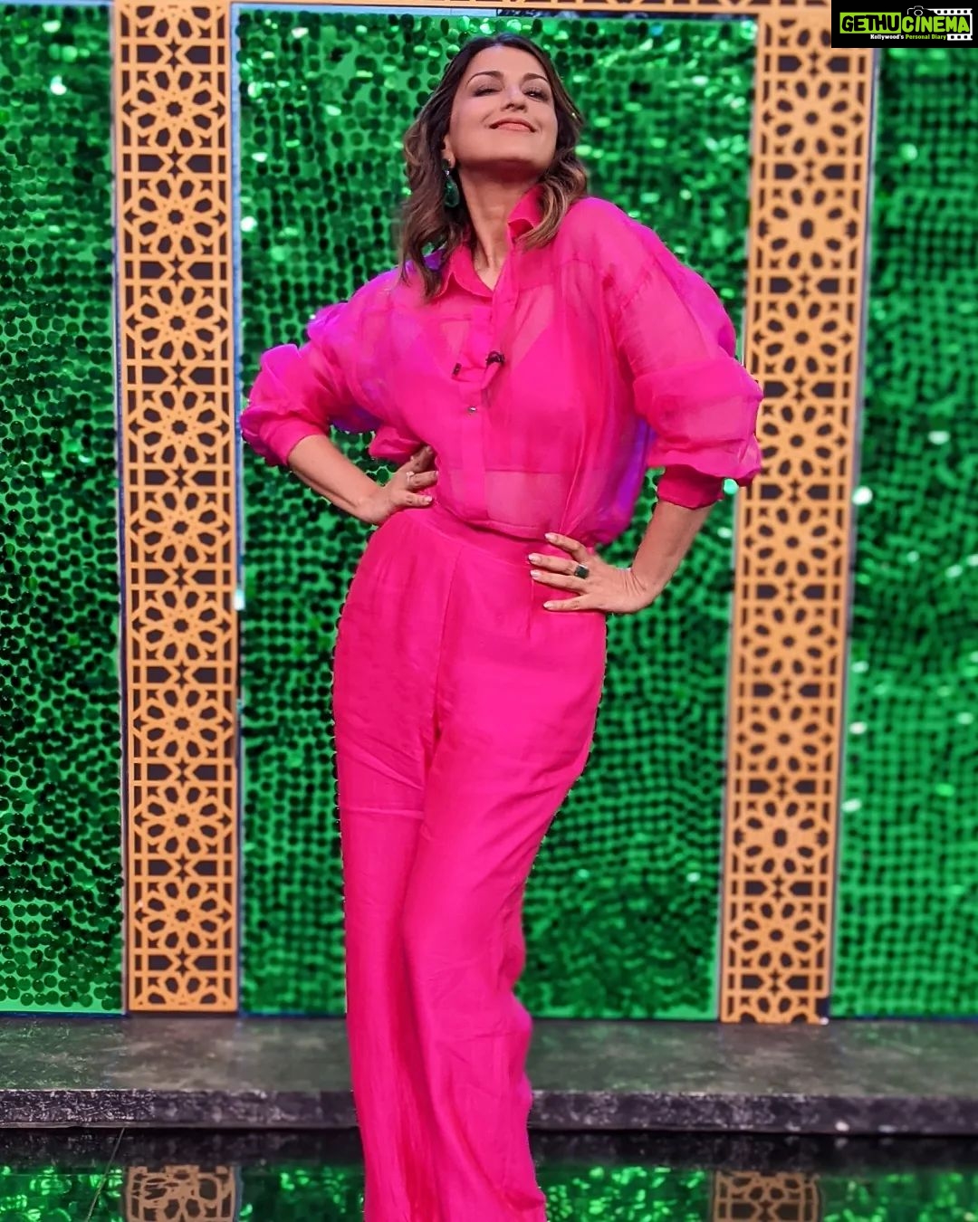 Sonali Bendre Instagram - Pink panther vibe 💗